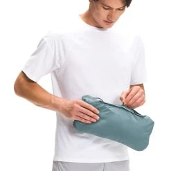 THE NORTH FACE Men’s Flyweight Hoodie -The North Face shop 2072659 401 alt3