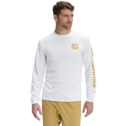 THE NORTH FACE Men's Logo Play Long Sleeve Tee