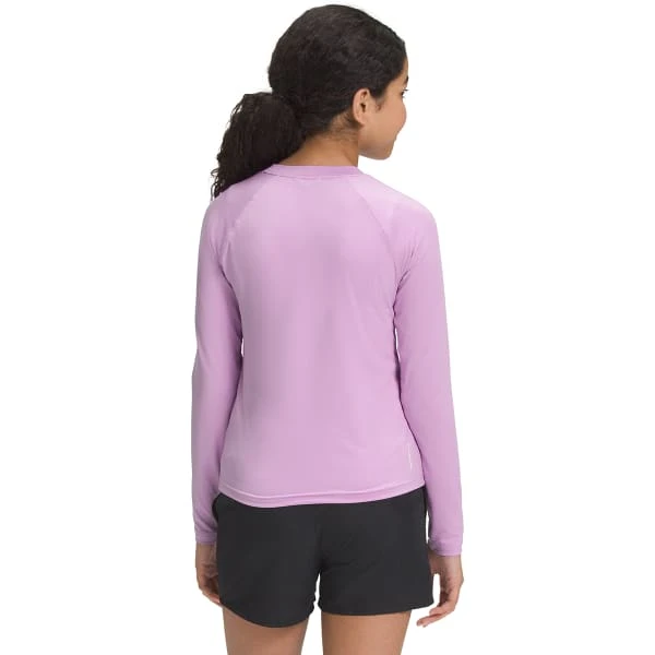 THE NORTH FACE Girls’ Amphibious Long-Sleeve Sun Tee 4 THE NORTH FACE Girls’ Amphibious Long-Sleeve Sun Tee - Image 2